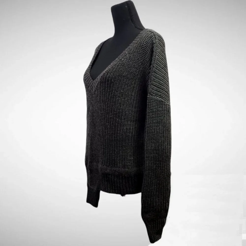 LOVE PINK FORENZA CHUNKY KNIT V-NECK SWEATER Victoria's Secret No Tags or Labels - Picture 4 of 6